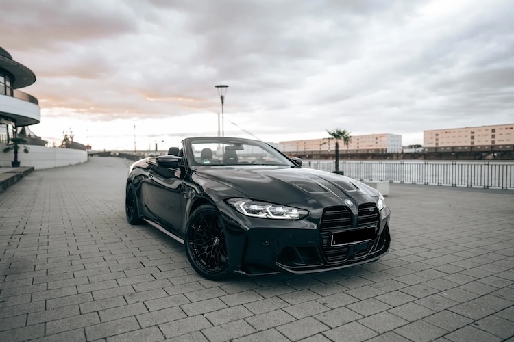Front View of BMW M4 Cabrio in Ludwigshafen