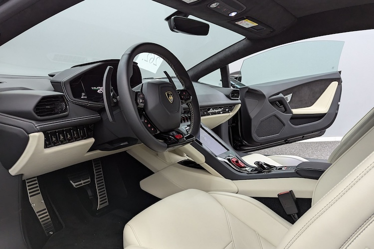 Interior View of Lamborghini Huracan EVO in Stuttgart