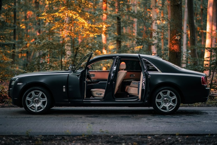 Side View of Rolls Royce Ghost in Berlin