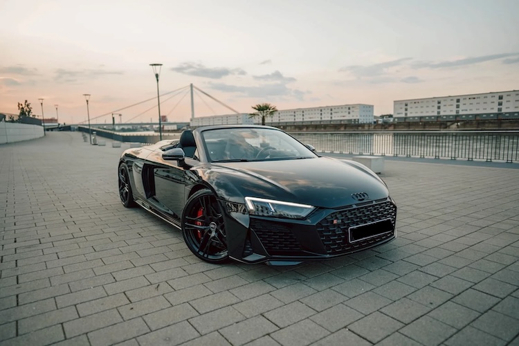 Front View of Audi R8 Cabriolet V10 in Ludwigshafen