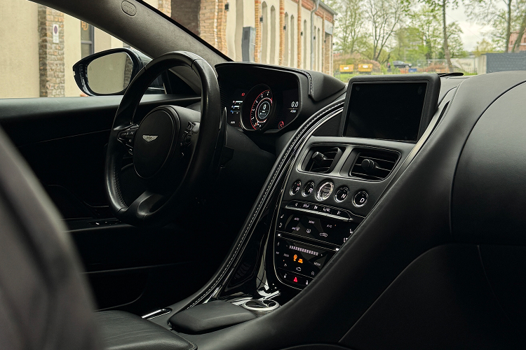 Interior Aston Martin DB11