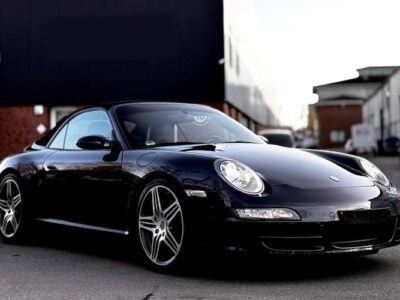 Frontview from Porsche 997 Carrera S Cabrio