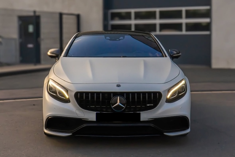 Frontview from Mercedes S63 AMG Coupé in Siegen