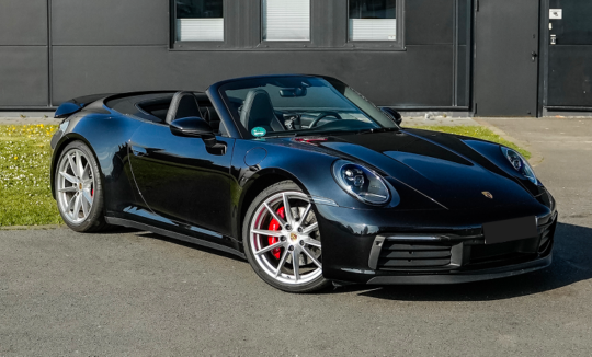Rent a Porsche 992 4S Convertible in Paderborn