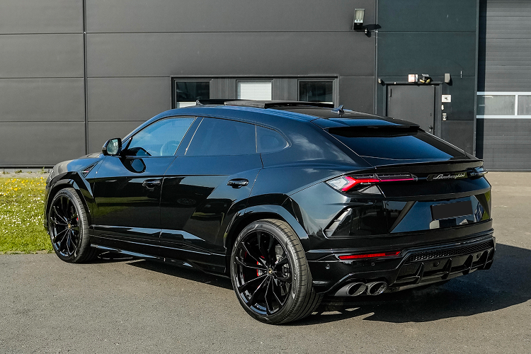 Back view Lamborghini Urus in Paderborn