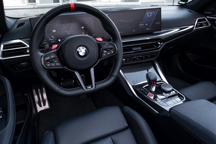 Steering wheel BMW M4 Competition Convertible in Leverkusen