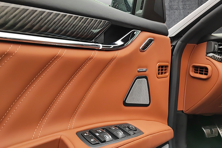 Interior door of the Maserati Quattroporte Trofeo in Dresden