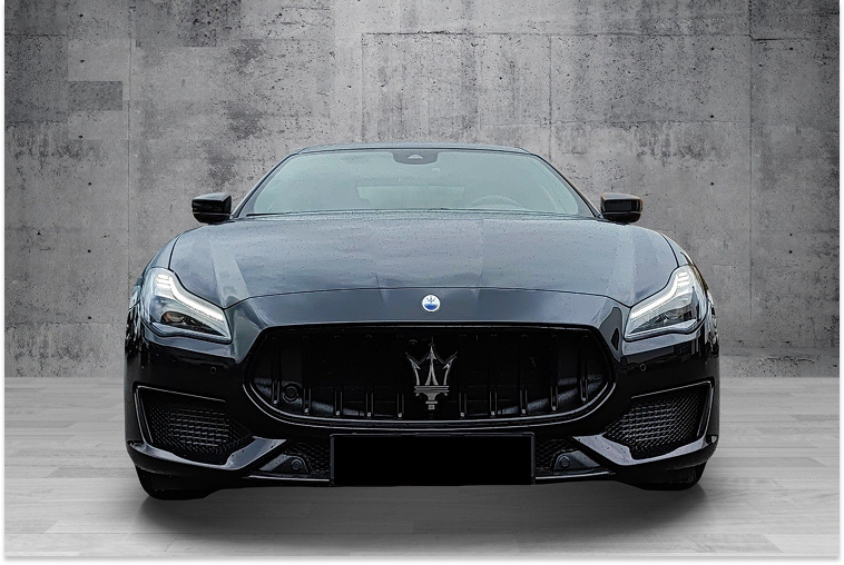 Front view of the Maserati Quattroporte Trofeo in Dresden