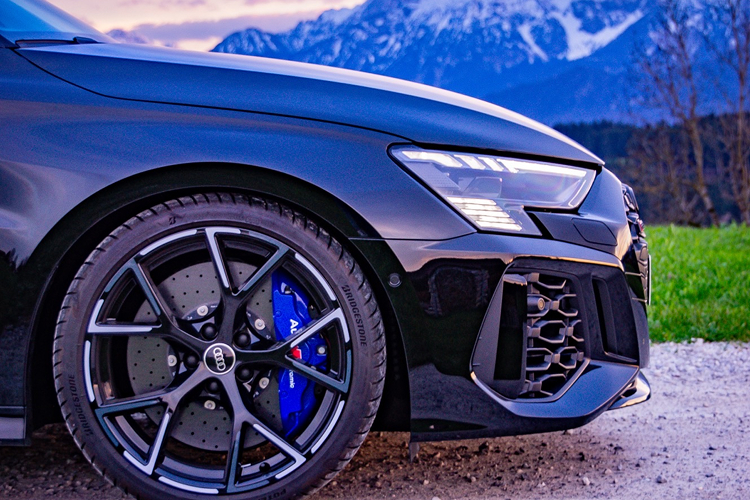 Rent an Audi RS3 8Y 2.5 TFSI in Ostallgäu