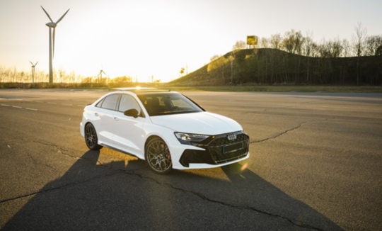 Rent a Audi RS3 Limousine in Hamburg