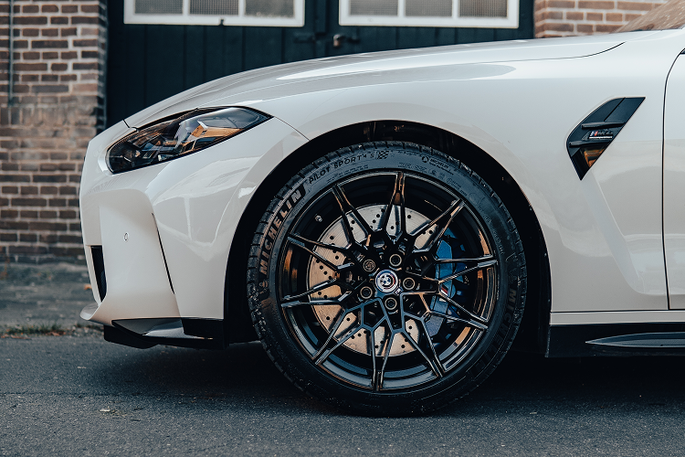 Side view BMW M4 Competition Convertible in the Harz