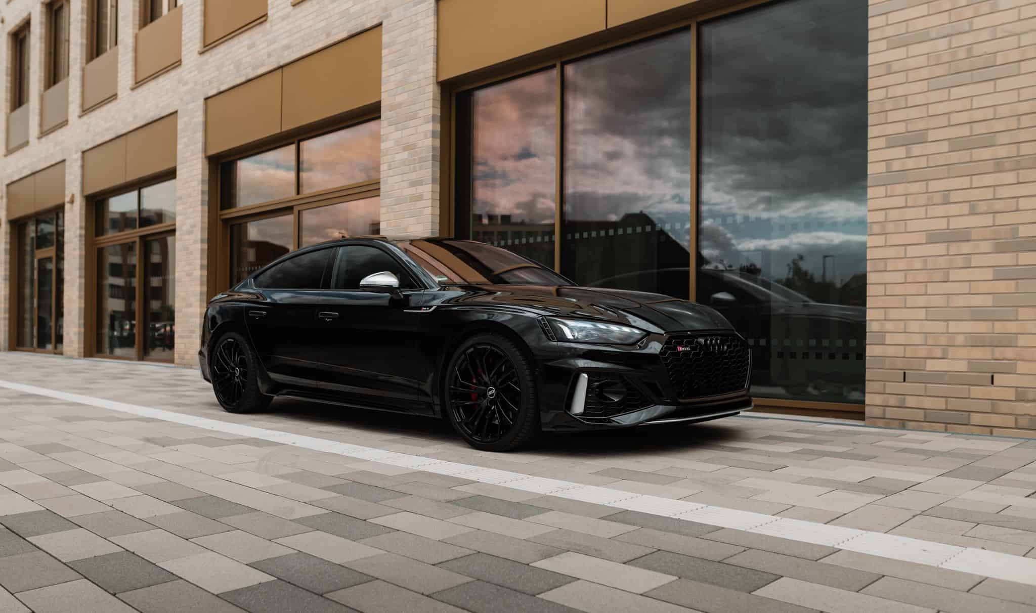 Audi RS5 Sportback side