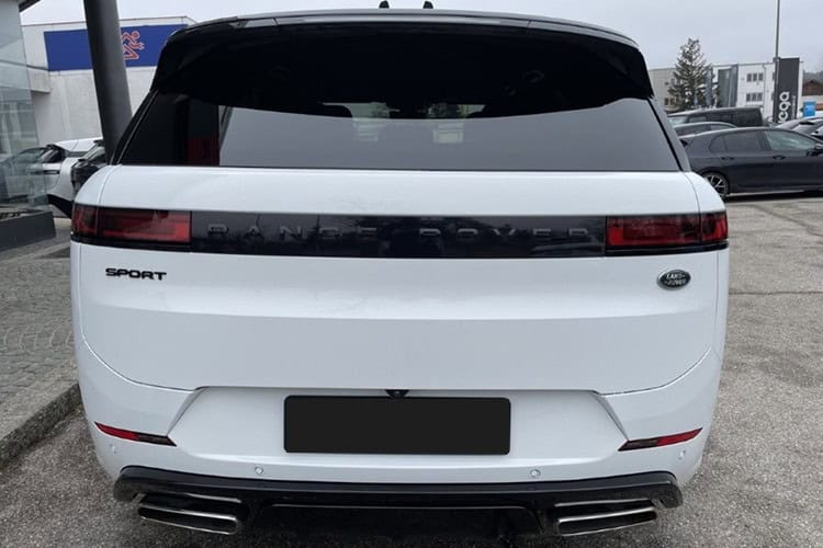 Back view Range Rover Sport Autobiography near Munich