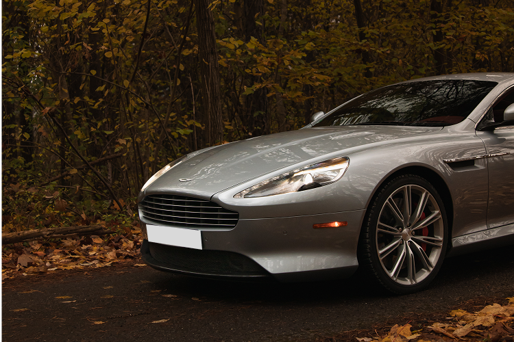 Front Aston Martin DB9 in Stuttgart