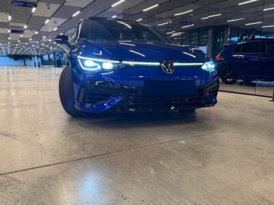 Rent a Golf 8 R Performance in Bielefeld