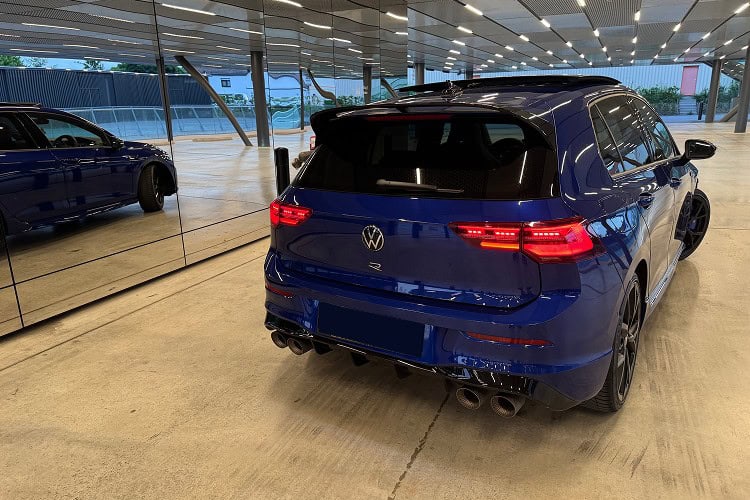 Back view Golf 8 R Performance in Bielefeld
