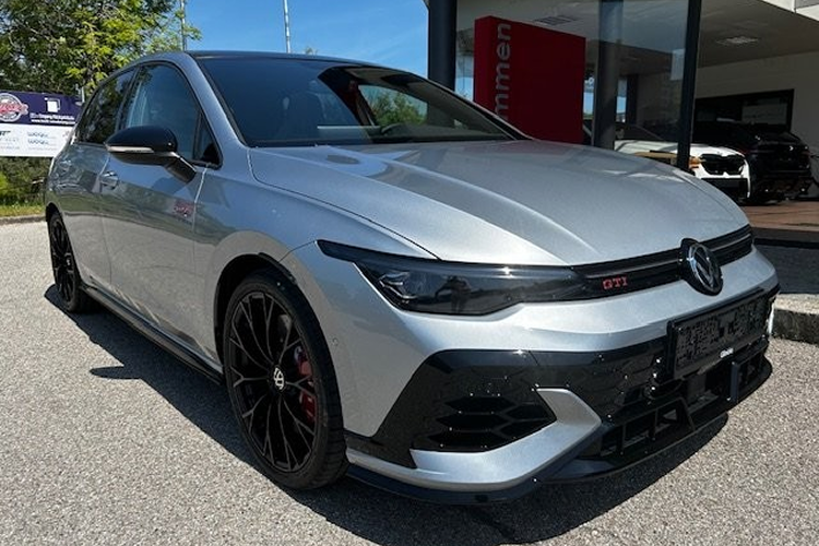Rent a Golf GTI Clubsport near Munich