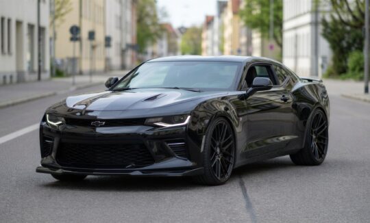 Rent a Chevrolet Camaro SS in Augsburg hero