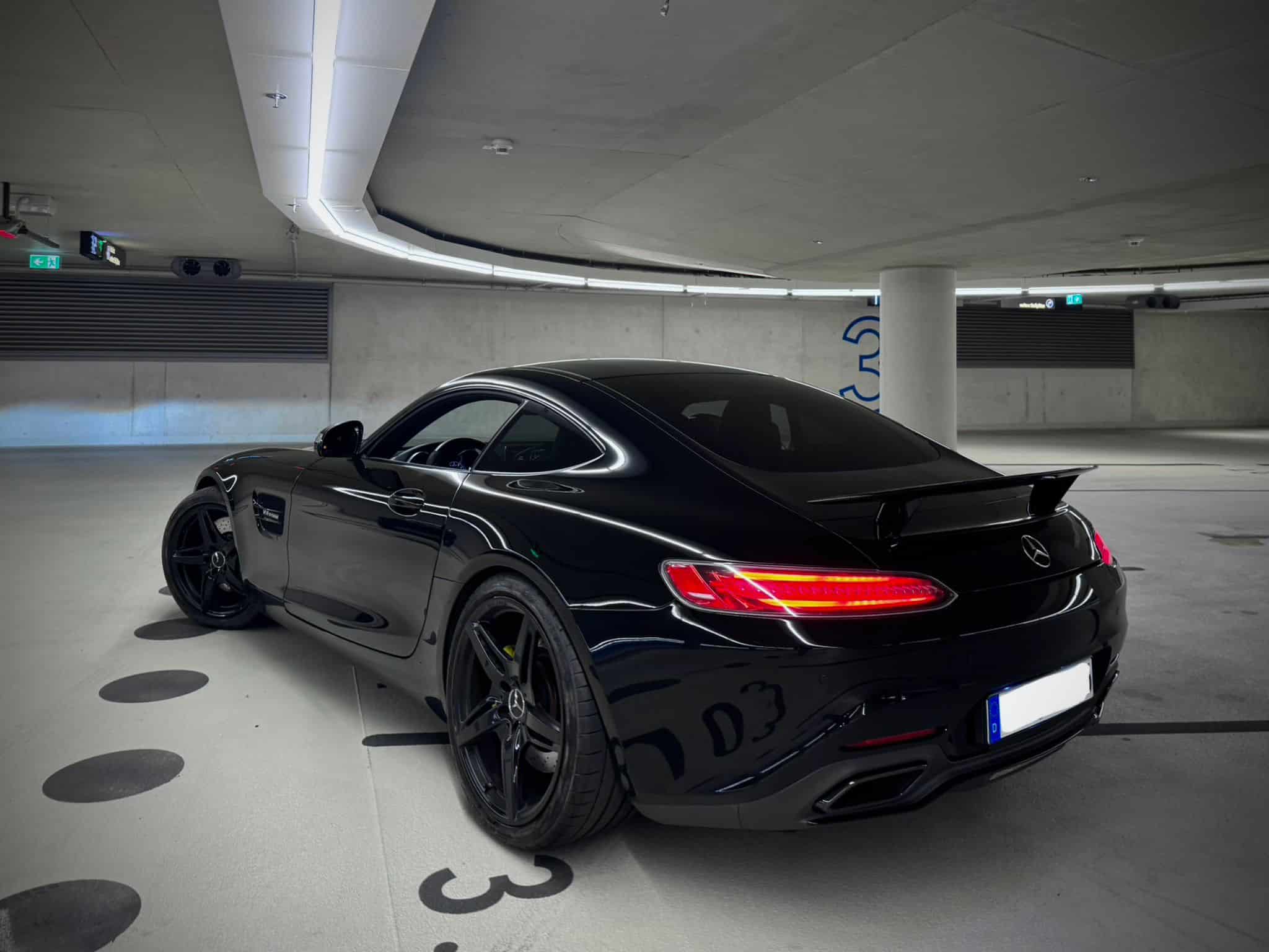 Rent a Mercedes AMG GT Dusseldorf backside
