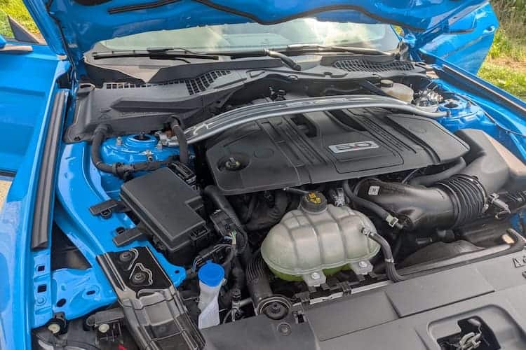 Engine Ford Mustang GT Convertible in Hannover