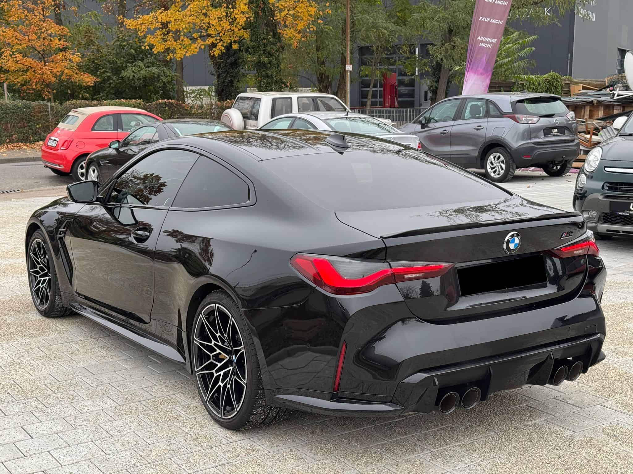 BMW M4 Freiburg im Breisgau mieten heck