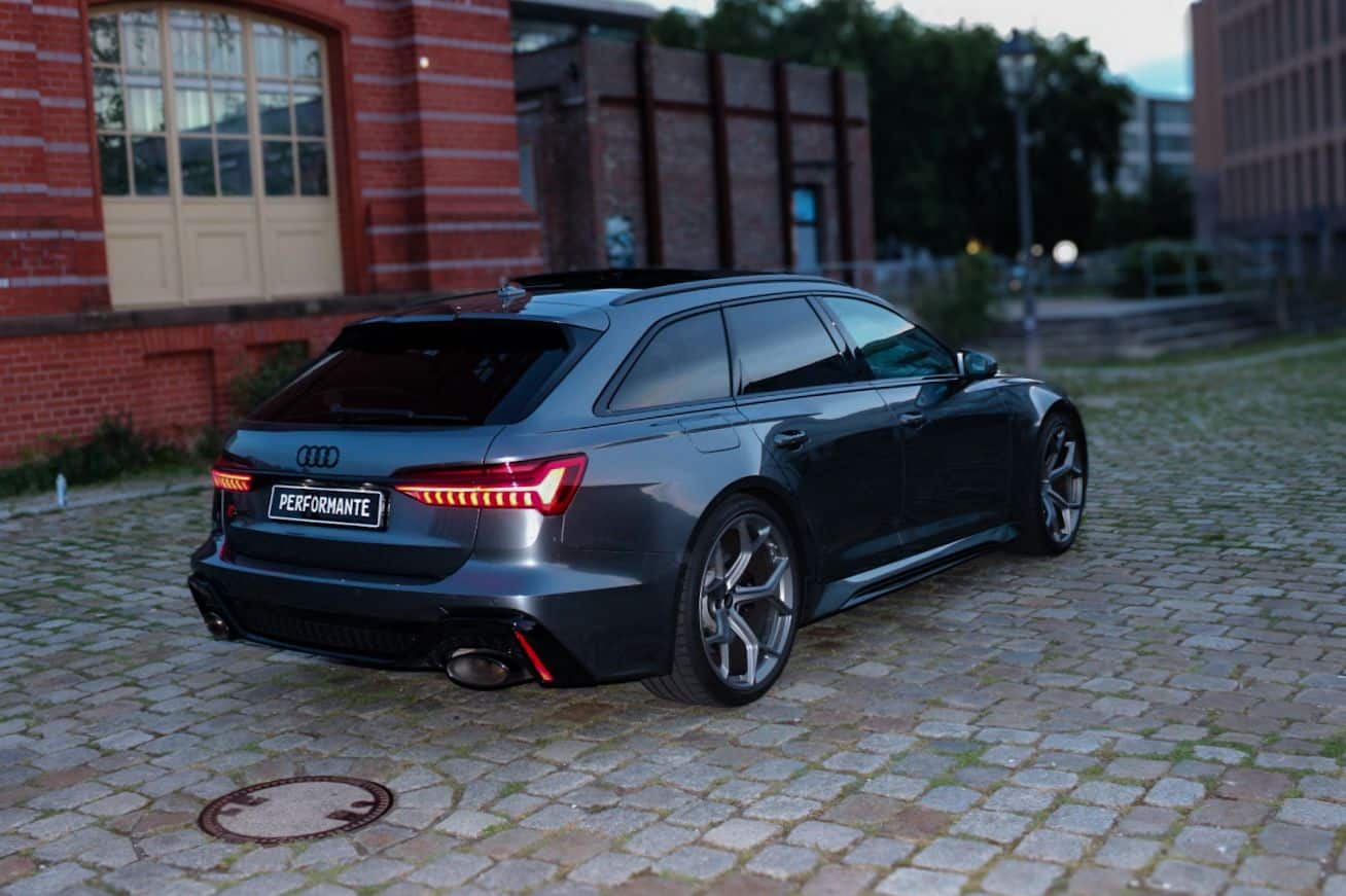 Audi RS6 Berlin back