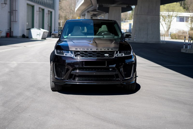 Range Rover V8 front
