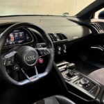Rent an Audi R8 V10 in Düsseldorf cockpit