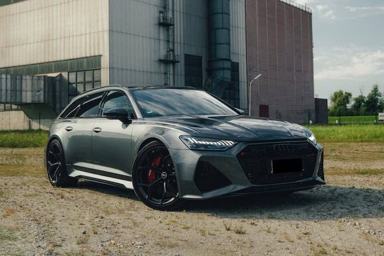 Rent Audi RS6 Performance in Passau 5