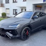 Lamborghini Urus S left