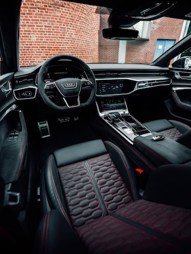 Audi RS7 inside