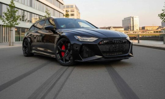 Rent Ford Mustang GT in Saarbrücken hero