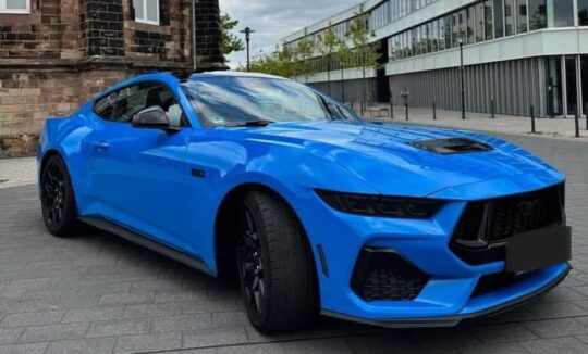 Ford Mustang GT hero