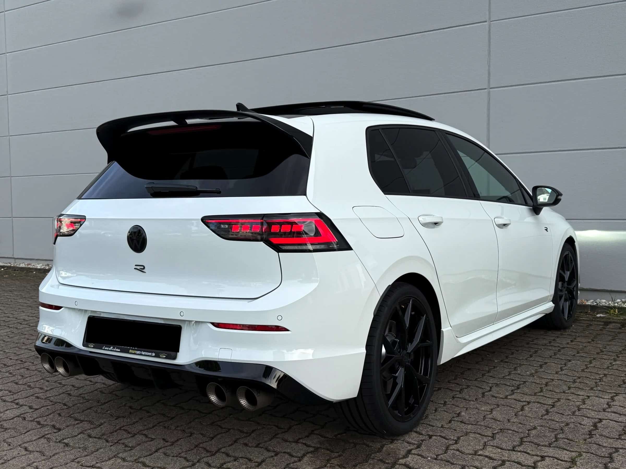 Golf 8 R back