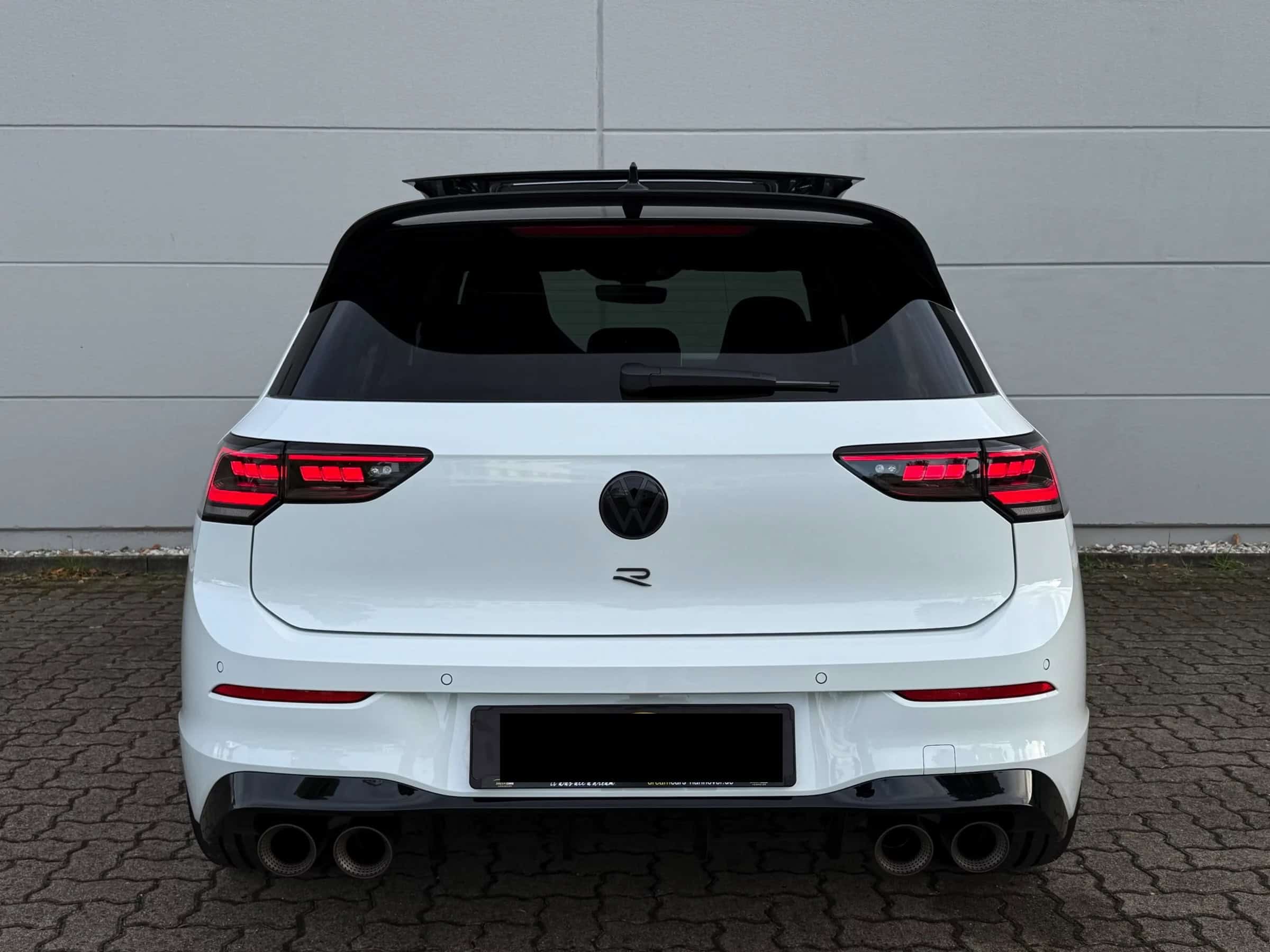 Golf 8 R back