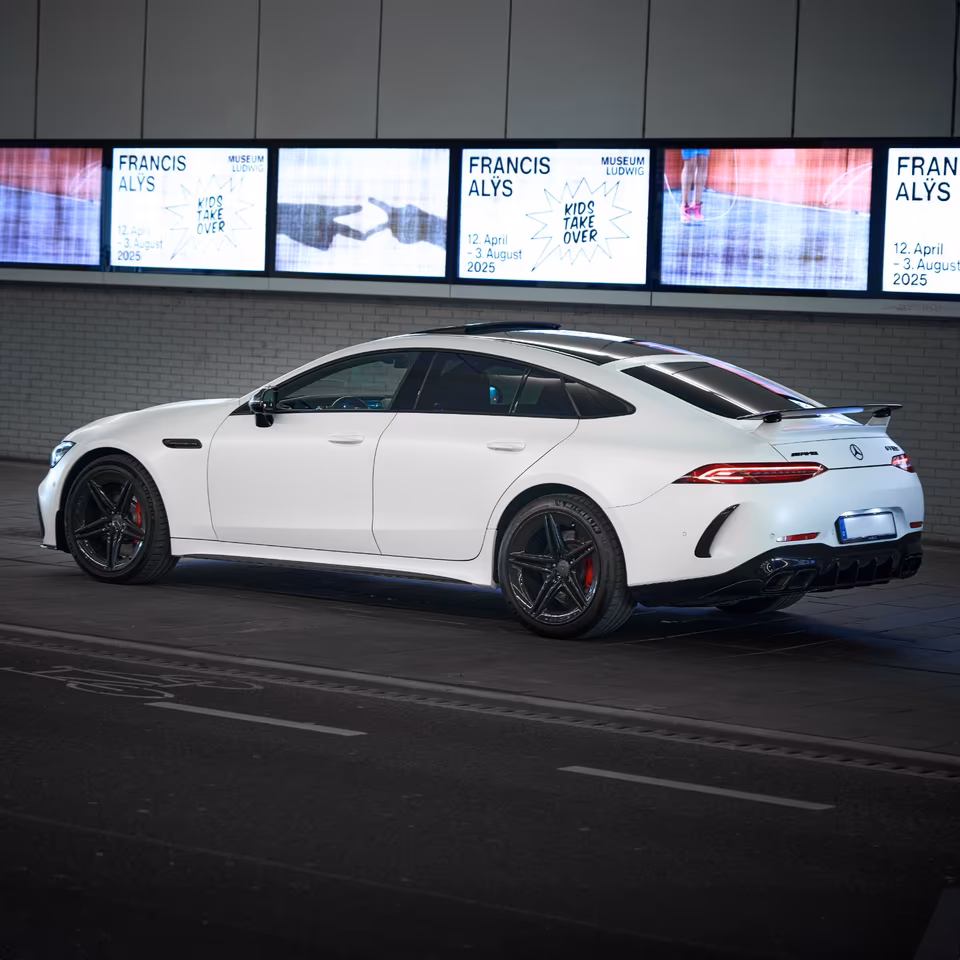 Mercedes-AMG GT63 4-Türer Coupé side right