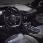 Audi R8 Coupé Quattro V10 inside