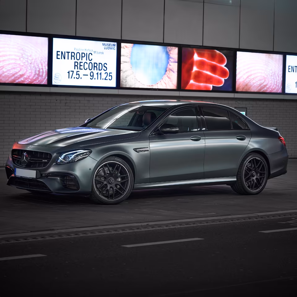 Mercedes E63 AMG site