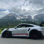 Rent Porsche 992 GT3 RS in Rosenheim side