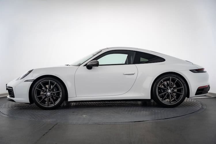 Porsche 992 rent in Hannover side
