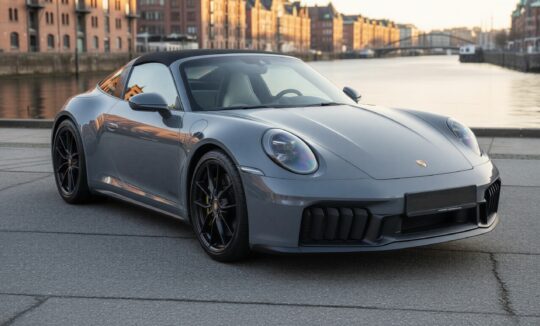 Rent a Porsche 911 Targa GTS in Hamburg hero