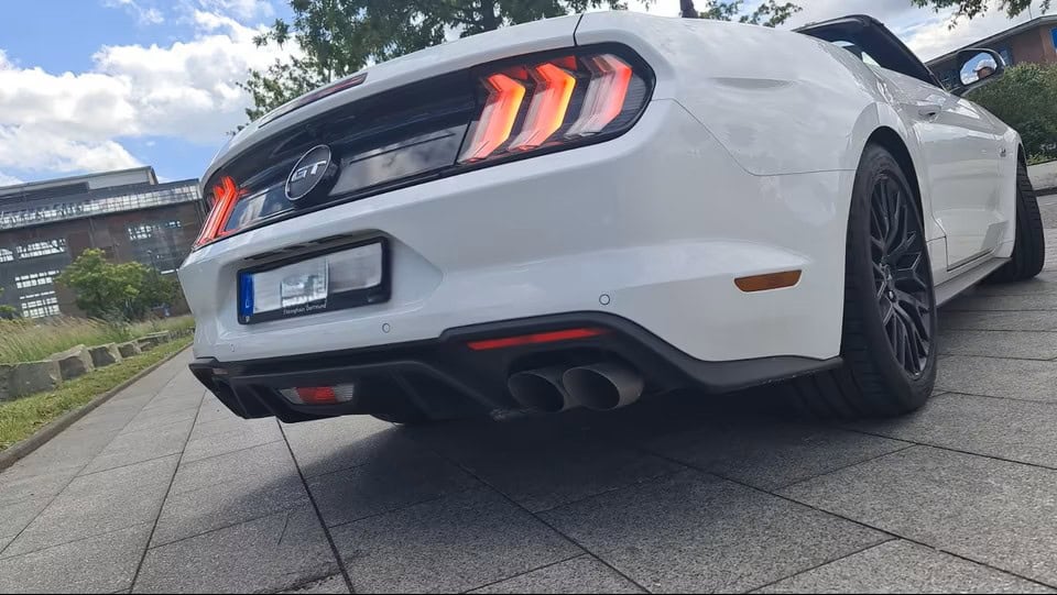 Ford Mustang GT Convertible back