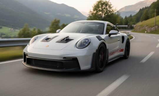 Rent Porsche 992 GT3 RS in Rosenheim Hero