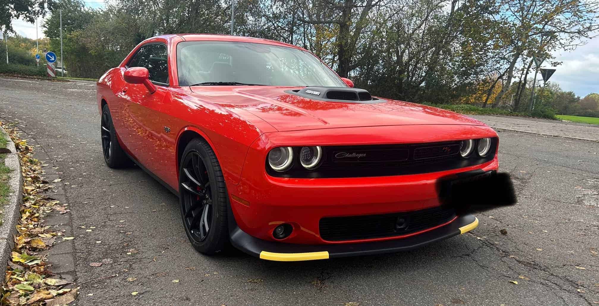 Dodge Challenger SRT in Aachen front