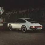 Rent Porsche 911 SC 3.0 in Hamburg Heck