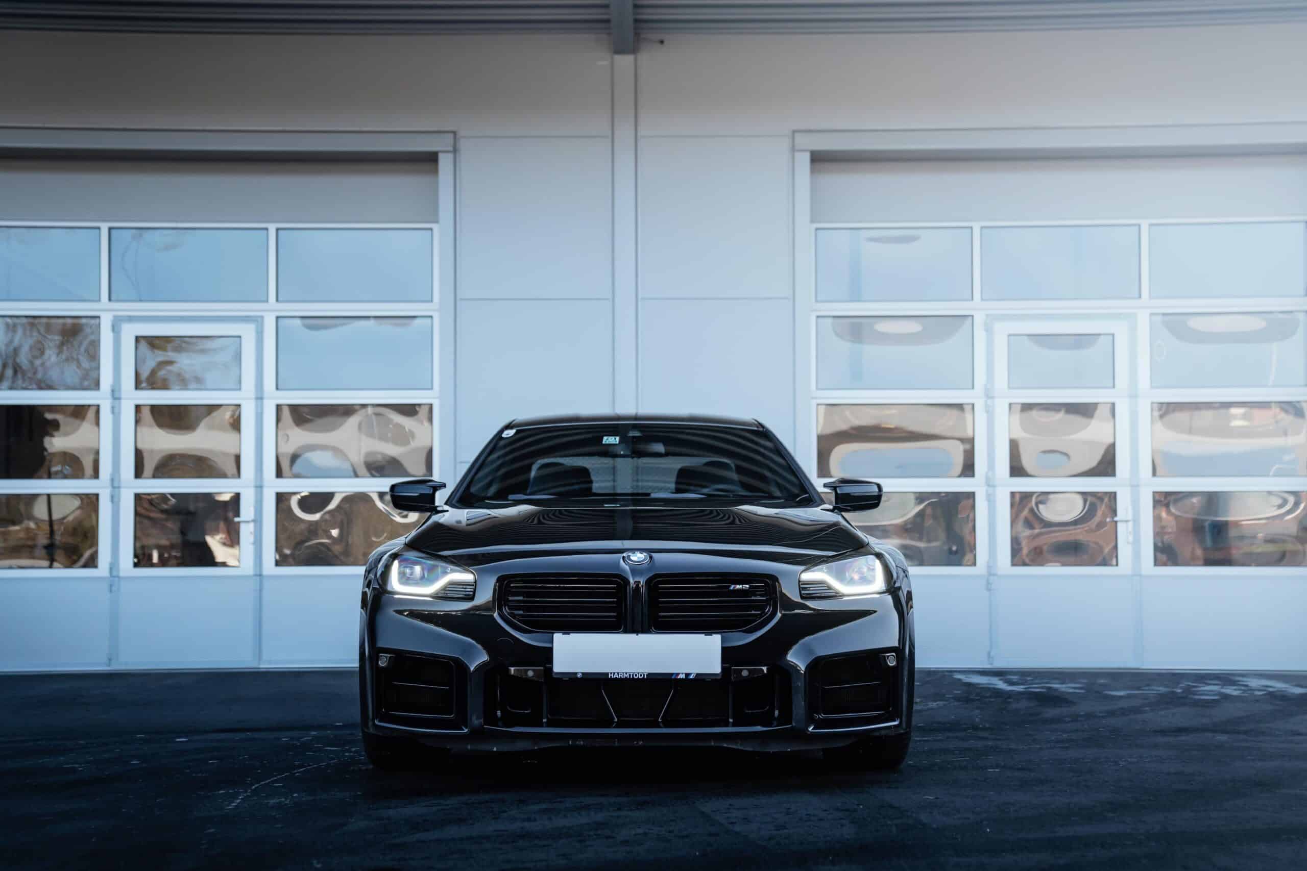 BMW M2 G87 mieten in Wien front