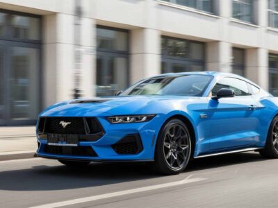 Rent Ford Mustang GT in Potsdam hero