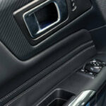 Rent Ford Mustang GT in Potsdam Interieur