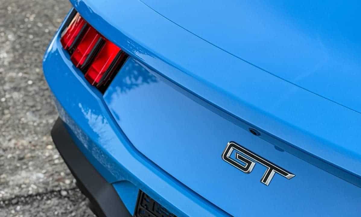 Rent Ford Mustang GT in Potsdam heck