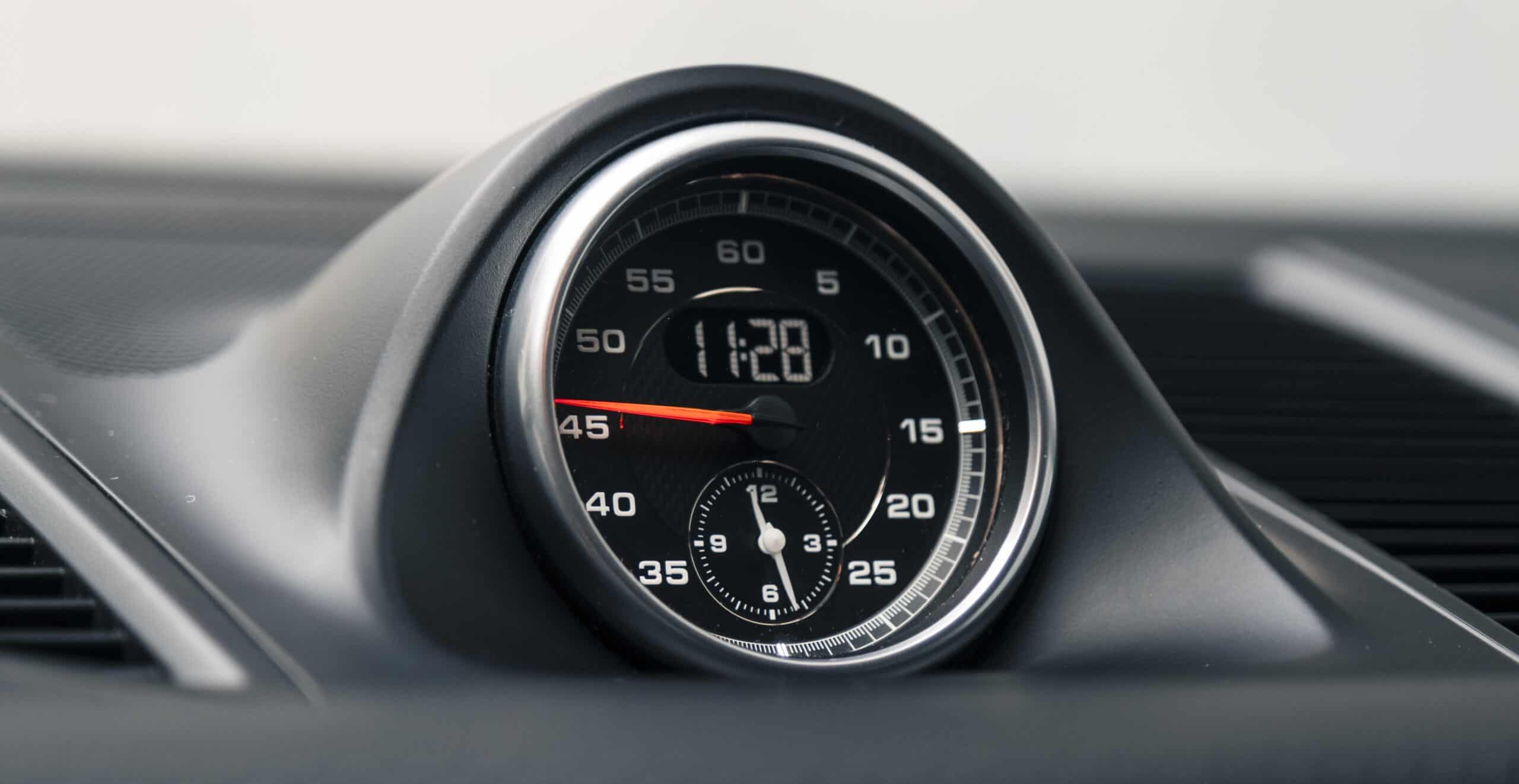 Rent Porsche Macan GTS in Vienna Innenraum